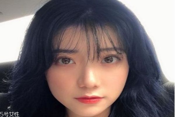 2019染什么顏色顯皮膚白 2019流行染什么顏色 2019染什么顏色顯皮膚白 2019流行染什么顏色