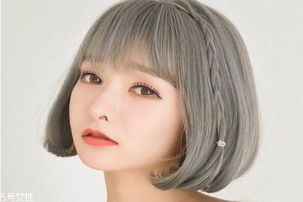 什么是青木亞麻灰發(fā)色 悶青灰和青木亞麻灰是一個色嗎 什么是青木亞麻灰發(fā)色 悶青灰和青木亞麻灰是一個色嗎