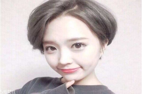 什么樣的女生適合留短發(fā) 什么臉型適合剪短發(fā) 什么樣的女生適合留短發(fā) 什么臉型適合剪短發(fā)