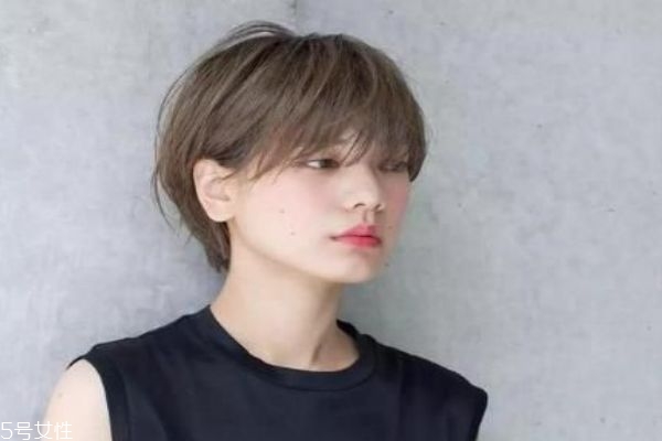什么樣的女生適合留短發(fā) 什么臉型適合剪短發(fā) 什么樣的女生適合留短發(fā) 什么臉型適合剪短發(fā)