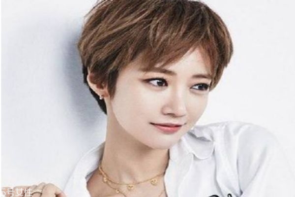 什么樣的女生適合留短發(fā) 什么臉型適合剪短發(fā) 什么樣的女生適合留短發(fā) 什么臉型適合剪短發(fā)