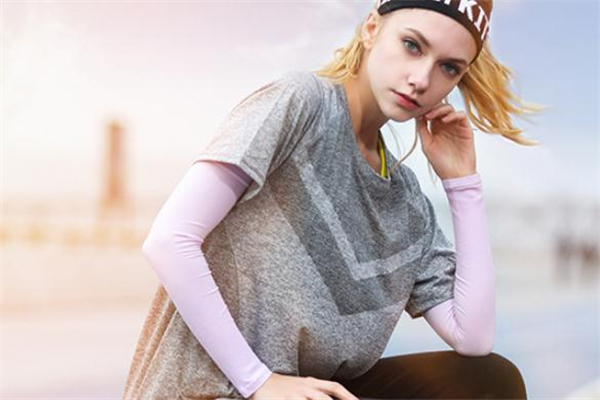 防曬袖套什么材質(zhì)的好 防曬袖套什么面料好 防曬袖套什么材質(zhì)的好 防曬袖套什么面料好