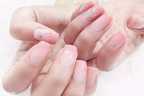 過期指甲油能用嗎 指甲油保質(zhì)期是多久 過期指甲油能用嗎 指甲油保質(zhì)期是多久