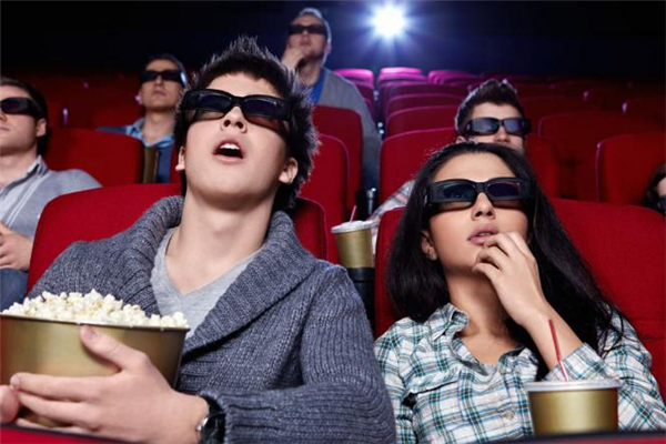 和女生看電影位置選在哪里 和女生看電影幾點(diǎn)合適 和女生看電影位置選在哪里 和女生看電影幾點(diǎn)合適