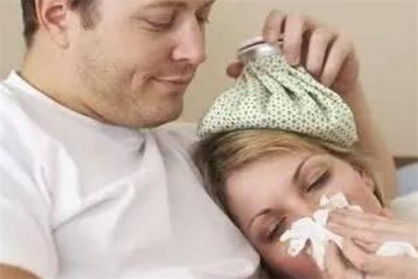 女朋友說感冒了怎么回復(fù) 女朋友感冒了怎么安慰 女朋友說感冒了怎么回復(fù) 女朋友感冒了怎么安慰