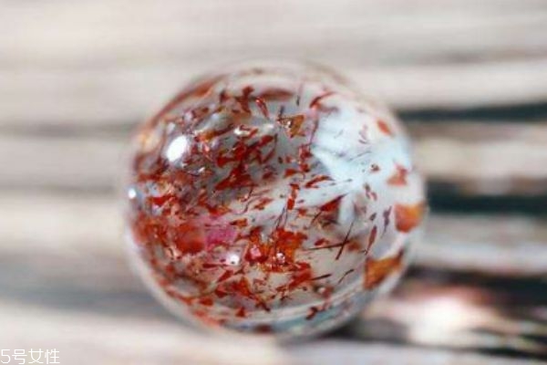 草莓晶應(yīng)該怎么保養(yǎng)呢 草莓晶佩戴有什么禁忌嗎 草莓晶應(yīng)該怎么保養(yǎng)呢 草莓晶佩戴有什么禁忌嗎