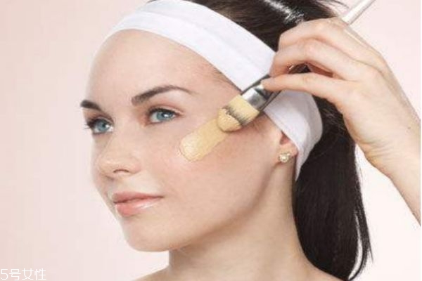 粉底液怎么涂 怎么正確使用手指涂粉底液 粉底液怎么涂 怎么正確使用手指涂粉底液