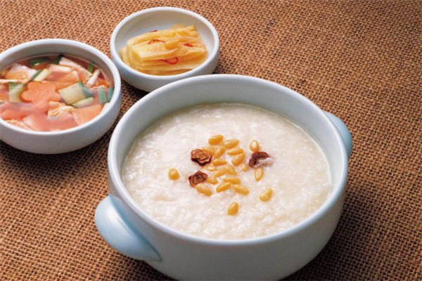 常見的流質(zhì)食物有哪些 哪些人不適合吃流質(zhì) 常見的流質(zhì)食物有哪些 哪些人不適合吃流質(zhì)