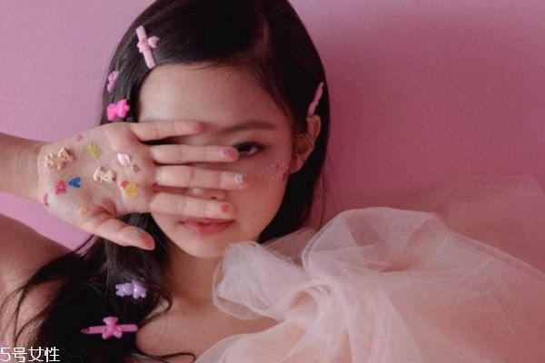 怎么試探他喜不喜歡你 男生喜歡你的表現(xiàn) 怎么試探他喜不喜歡你 男生喜歡你的表現(xiàn)