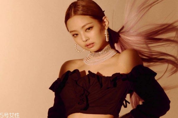 怎么看男生喜不喜歡你 男生對(duì)你有好感的征兆 怎么看男生喜不喜歡你 男生對(duì)你有好感的征兆