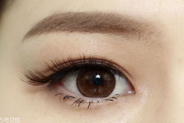 怎樣快速消除腫泡眼 腫泡眼可以按摩消除嗎 怎樣快速消除腫泡眼 腫泡眼可以按摩消除嗎