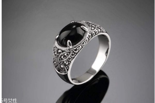 曼古銀是什么檔次的品牌呢 曼古銀怎么鑒別真假呢 曼古銀是什么檔次的品牌呢 曼古銀怎么鑒別真假呢