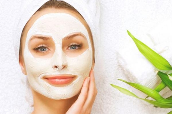 敷完面膜用清水洗還是洗面奶 面膜用完要洗洗面奶嗎 敷完面膜用清水洗還是洗面奶 面膜用完要洗洗面奶嗎