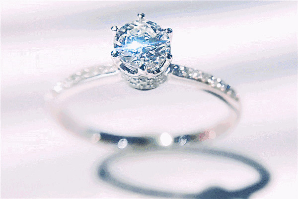 鉆石透明度怎么看 什么是透明度級(jí)別 鉆石透明度怎么看 什么是透明度級(jí)別