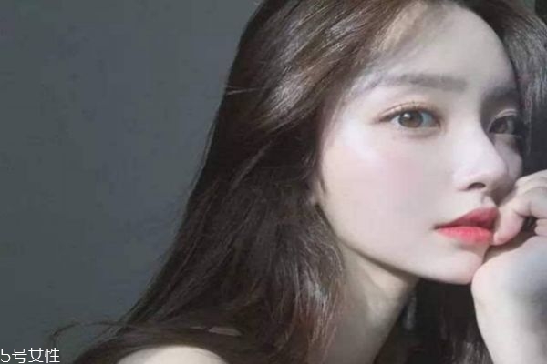 怎么判斷女人是真生氣還是假裝生氣 女孩怎么哄 怎么判斷女人是真生氣還是假裝生氣 女孩怎么哄