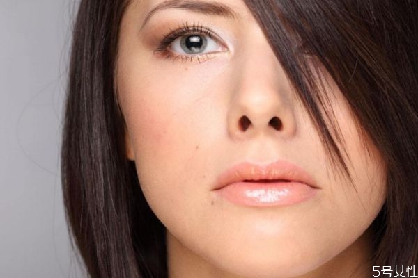 怎么樣預防額頭長痘痘呢 預防額頭痘痘要注意什么呢 怎么樣預防額頭長痘痘呢 預防額頭痘痘要注意什么呢