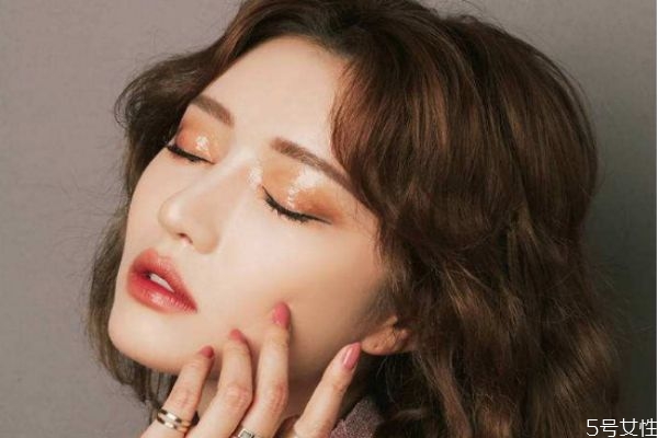 打完瘦臉針會(huì)留疤嗎 打瘦臉針后每天的感受 打完瘦臉針會(huì)留疤嗎 打瘦臉針后每天的感受