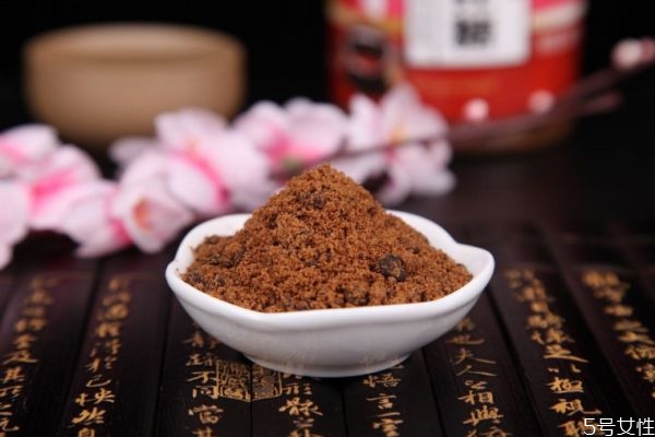 紅糖的營(yíng)養(yǎng)價(jià)值有什么呢 紅糖的主要成分是什么呢 紅糖的營(yíng)養(yǎng)價(jià)值有什么呢 紅糖的主要成分是什么呢