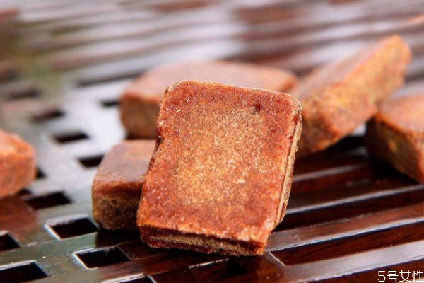 紅糖的營(yíng)養(yǎng)價(jià)值有什么呢 紅糖的主要成分是什么呢 紅糖的營(yíng)養(yǎng)價(jià)值有什么呢 紅糖的主要成分是什么呢