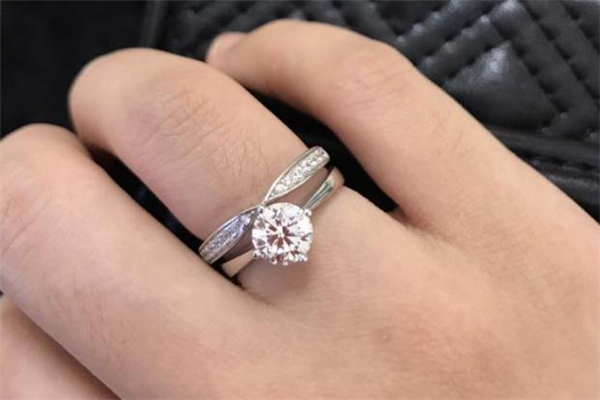 婚戒丟了補買一只還是一對 婚戒丟了怎么辦 婚戒丟了補買一只還是一對 婚戒丟了怎么辦