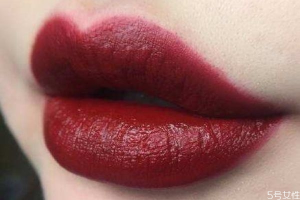 適合秋冬季節(jié)的口紅顏色 秋冬必備口紅顏色 適合秋冬季節(jié)的口紅顏色 秋冬必備口紅顏色