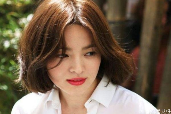 抽煙和長痘有關(guān)系嗎 戒煙可以去痘痘嗎 抽煙和長痘有關(guān)系嗎 戒煙可以去痘痘嗎