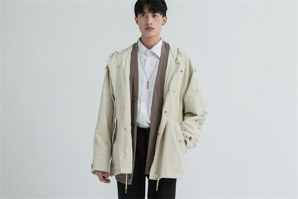 男生秋天外套里面穿什么好看 男生穿什么內(nèi)搭帥氣 男生秋天外套里面穿什么好看 男生穿什么內(nèi)搭帥氣