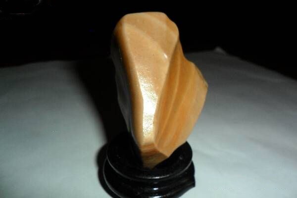 新疆戈壁玉值錢(qián)嗎 為什么叫戈壁玉 新疆戈壁玉值錢(qián)嗎 為什么叫戈壁玉