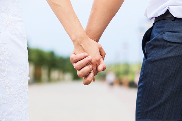 如何給男朋友制造驚喜 給男朋友制造驚喜的方法有哪些 如何給男朋友制造驚喜 給男朋友制造驚喜的方法有哪些