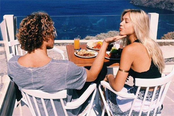 男生的哪些表現(xiàn)是分手前兆 男人想要分手有哪些表現(xiàn) 男生的哪些表現(xiàn)是分手前兆 男人想要分手有哪些表現(xiàn)