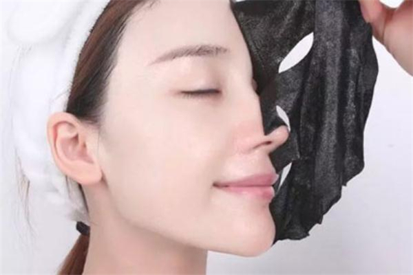 名膜壹號(hào)黑金面膜效果怎么樣 名膜壹號(hào)黑金面膜功效 名膜壹號(hào)黑金面膜效果怎么樣 名膜壹號(hào)黑金面膜功效