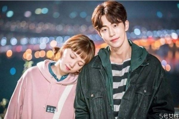 男生說女生可愛什么意思 男生說女生豬代表什么 男生說女生可愛什么意思 男生說女生豬代表什么