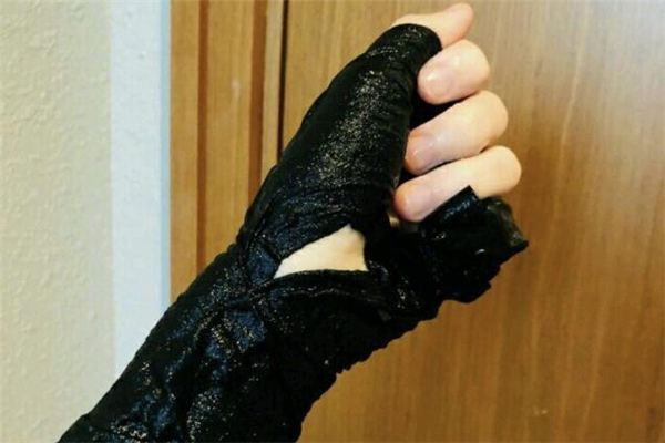 名膜壹號(hào)黑金面膜適合什么年齡 名膜壹號(hào)黑金面膜測(cè)評(píng) 名膜壹號(hào)黑金面膜適合什么年齡 名膜壹號(hào)黑金面膜測(cè)評(píng)