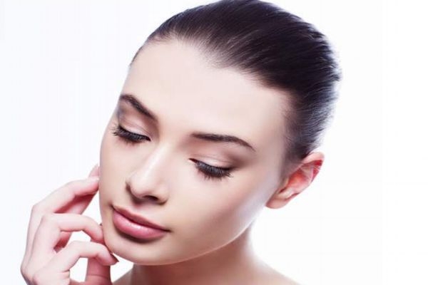 肌底液一次應(yīng)該使用多少呢 肌底液可以天天使用嗎 肌底液一次應(yīng)該使用多少呢 肌底液可以天天使用嗎