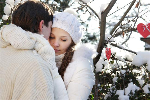 害怕自己出軌該不該結(jié)婚 害怕自己出軌是什么心理 害怕自己出軌該不該結(jié)婚 害怕自己出軌是什么心理