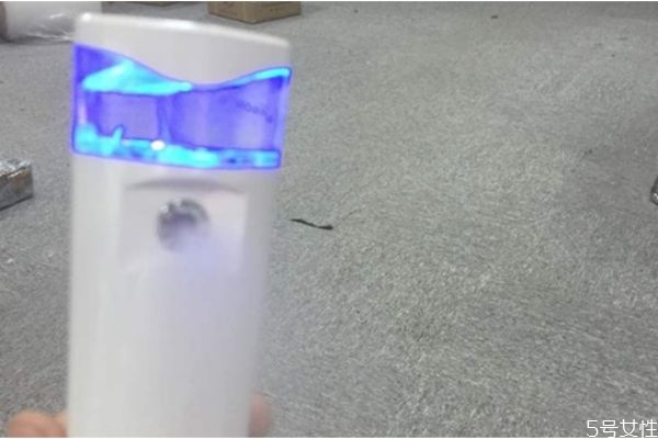 噴霧補(bǔ)水儀為什么水霧變小了 噴霧補(bǔ)水儀什么時(shí)候用最好 噴霧補(bǔ)水儀為什么水霧變小了 噴霧補(bǔ)水儀什么時(shí)候用最好