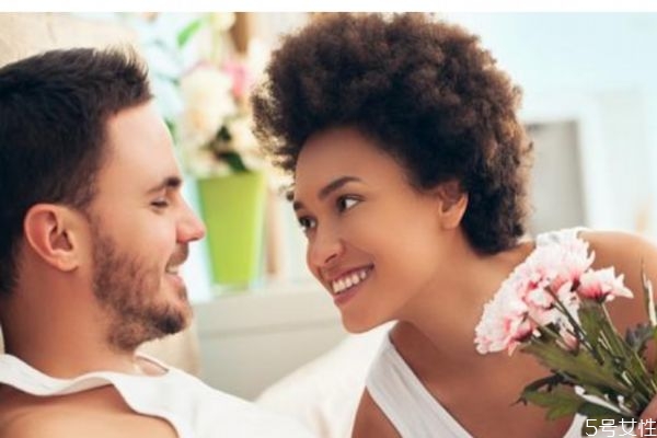 什么是姐弟戀呢 姐弟戀最后的結(jié)局都怎么了呢 什么是姐弟戀呢 姐弟戀最后的結(jié)局都怎么了呢