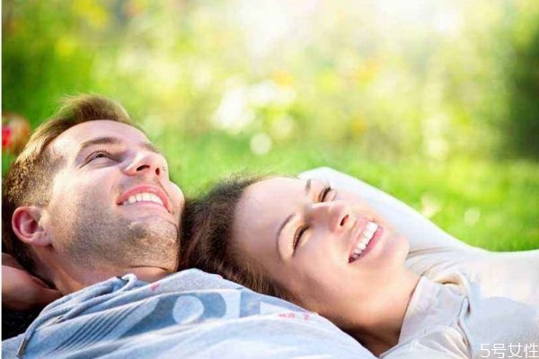 什么是姐弟戀呢 姐弟戀最后的結(jié)局都怎么了呢 什么是姐弟戀呢 姐弟戀最后的結(jié)局都怎么了呢