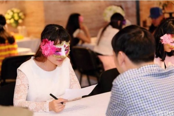 相親第一次微信聊什么話題 相親微信第一次聊天怎么開(kāi)頭 相親第一次微信聊什么話題 相親微信第一次聊天怎么開(kāi)頭