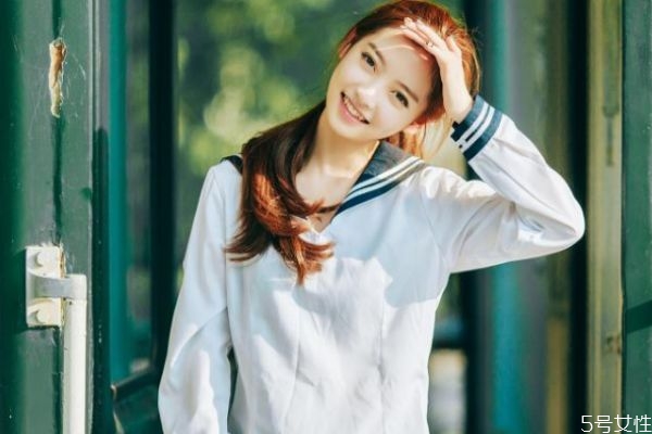 女生跟你說晚安的真正含義 晚安和好夢(mèng)哪個(gè)更曖昧 女生跟你說晚安的真正含義 晚安和好夢(mèng)哪個(gè)更曖昧