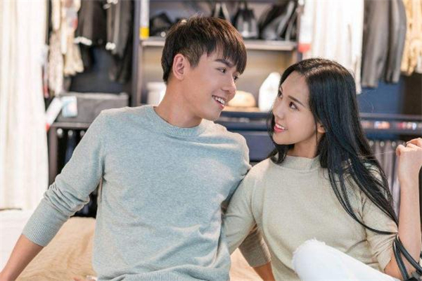 和喜歡的人做朋友是什么感覺 怎么才能和喜歡的人做朋友 和喜歡的人做朋友是什么感覺 怎么才能和喜歡的人做朋友