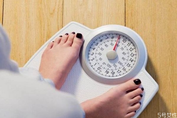 為什么會有兩層肚子呢 兩層肚子應(yīng)該怎么瘦下來呢 為什么會有兩層肚子呢 兩層肚子應(yīng)該怎么瘦下來呢