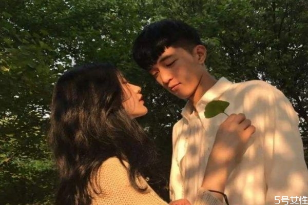 兩個(gè)人在一起最重要的是什么 兩個(gè)人在一起要做到這三點(diǎn) 兩個(gè)人在一起最重要的是什么 兩個(gè)人在一起要做到這三點(diǎn)