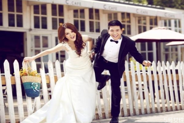 二婚女人怎樣做才能幸福 三種二婚女人婚后難幸福 二婚女人怎樣做才能幸福 三種二婚女人婚后難幸福