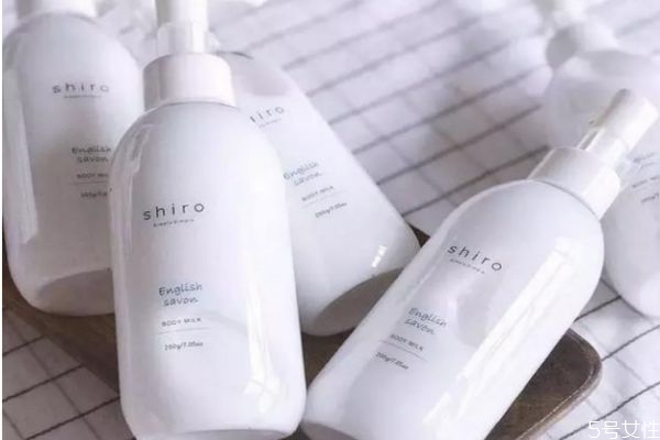 孕期使用什么樣的身體乳合適 孕婦用哪種身體乳好 孕期使用什么樣的身體乳合適 孕婦用哪種身體乳好