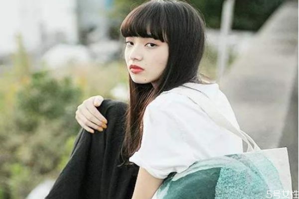 單身久了被撩一下就心動怎么辦 單身久的人容易被撩 單身久了被撩一下就心動怎么辦 單身久的人容易被撩