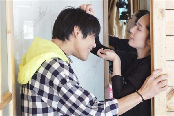 女生什么情況下會主動追男生 女生應(yīng)該主動追喜歡的人嗎 女生什么情況下會主動追男生 女生應(yīng)該主動追喜歡的人嗎