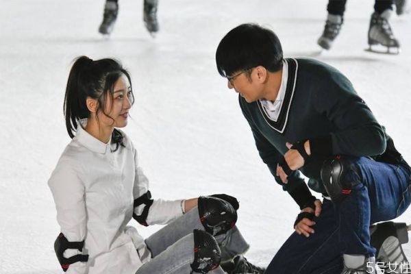 什么是一見(jiàn)鐘情 一見(jiàn)鐘情可靠嗎 什么是一見(jiàn)鐘情 一見(jiàn)鐘情可靠嗎