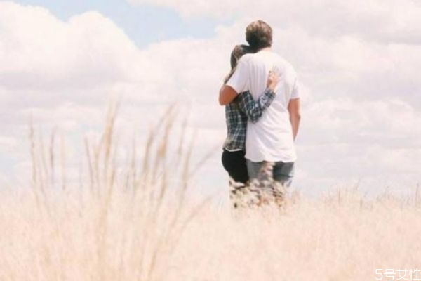 女生剛分手怎么追機(jī)會(huì)大 怎么追一個(gè)剛分手的女生 女生剛分手怎么追機(jī)會(huì)大 怎么追一個(gè)剛分手的女生