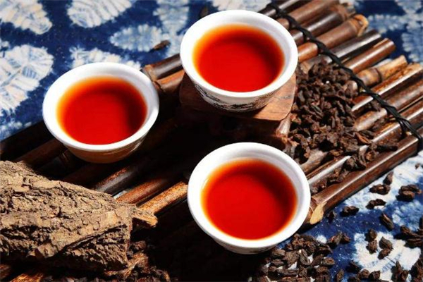 黑茶用多少度的水泡好 黑茶泡多長(zhǎng)時(shí)間喝最好 黑茶用多少度的水泡好 黑茶泡多長(zhǎng)時(shí)間喝最好